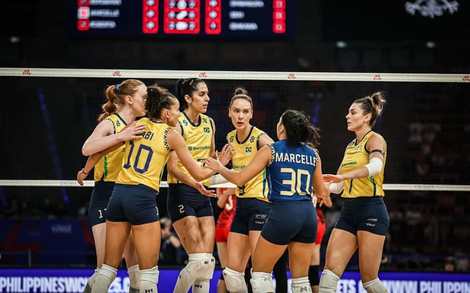 Brasil 'se vinga' do Japão e enfrenta a Itália na final da VNL feminina