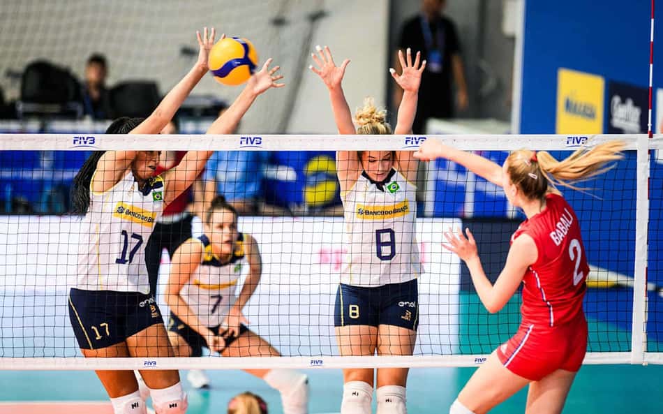 Brasil busca virada e mantém 100% no Mundial sub-19 de vôlei feminino