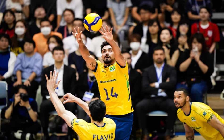 Fernando Cachopa, levantador da Seleção Brasileira, em ação contra a Argentina (Foto: Reprodução/ Volleybal World)