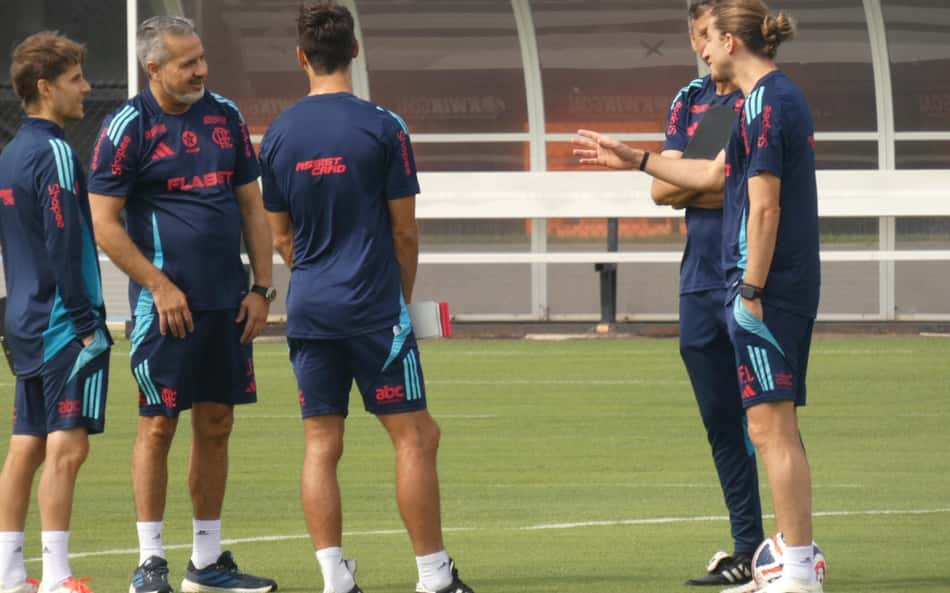 Sem Pedro, Flamengo divulga lista de relacionados para jogo com o São Paulo