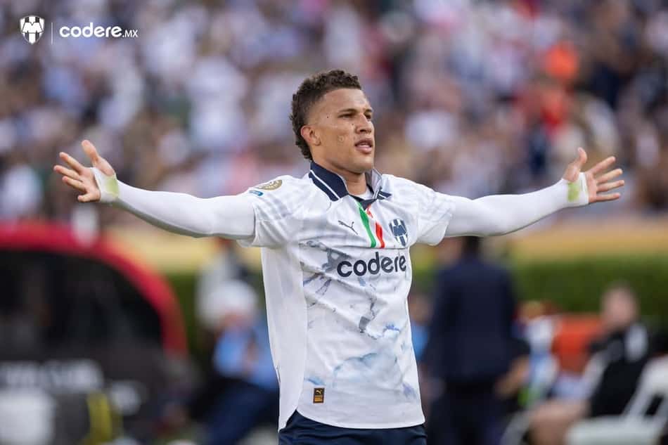 Nelson Deossa comemora gol marcado pelo Monterrey