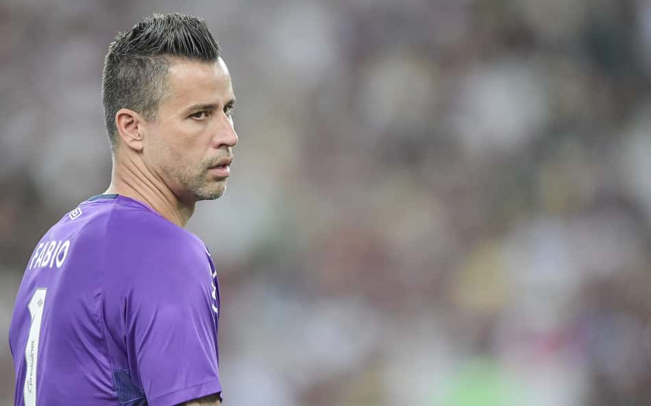 Falha de Fábio em Fluminense x Palmeiras viraliza: 'Sabão na bola'