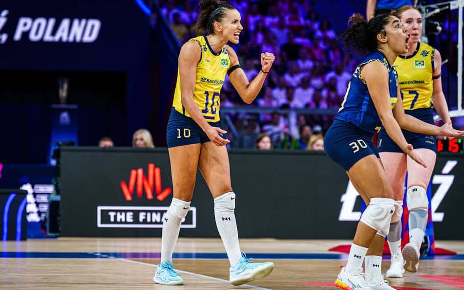 Gabi Guimarães fala em 'lição' após vice da VNL com equipe renovada