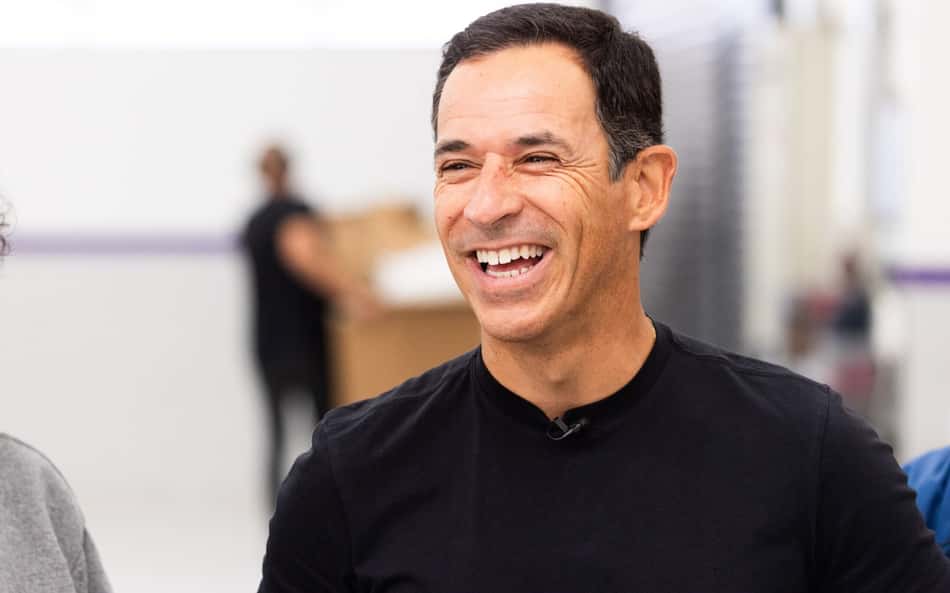 Helio Castroneves competirá pela primeira vez automobilismo brasileiro, exatos 30 anos depois de iniciar sua carreira internacional