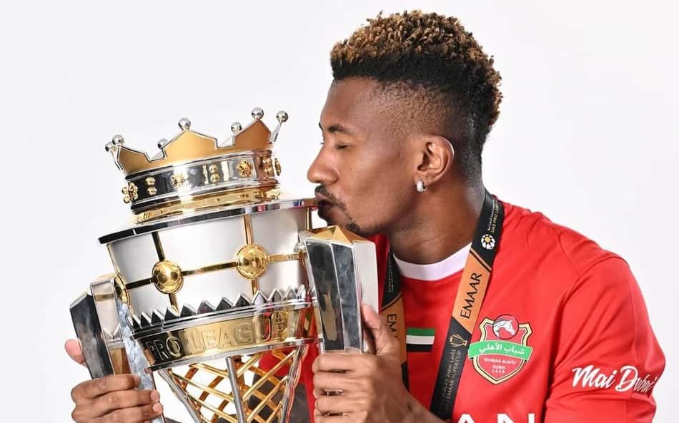 Igor Gomes coleciona títulos no futebol árabe sob comando de ex-Flamengo: 'Relação muito boa'