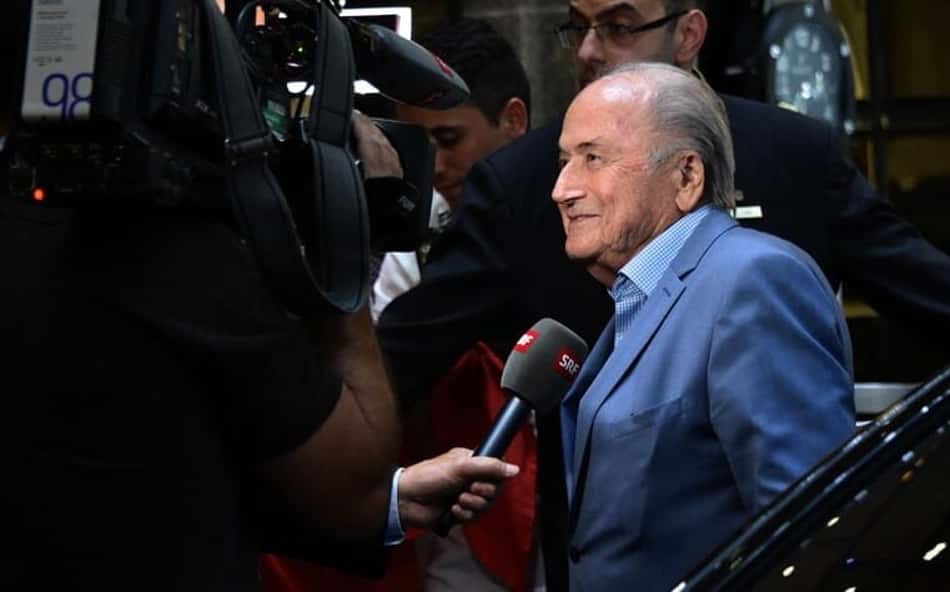 Blatter critica Infantino e diz que Fifa perdeu o futebol para Arábia Saudita