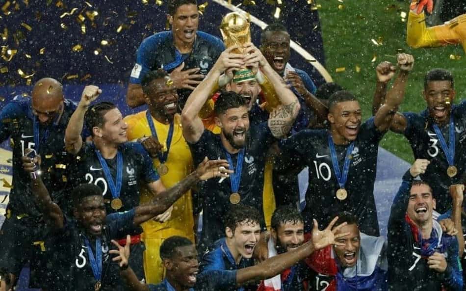 Clube francês anuncia atacante Campeão do Mundo de 2018