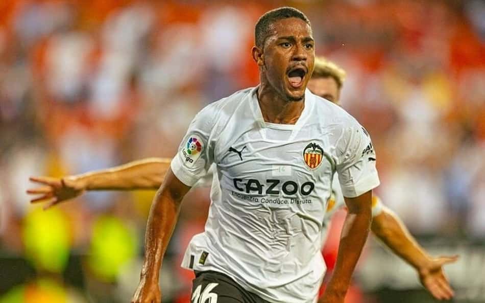 Europeus reagem a conversas entre Samuel Lino e Flamengo: 'Não pode ser'