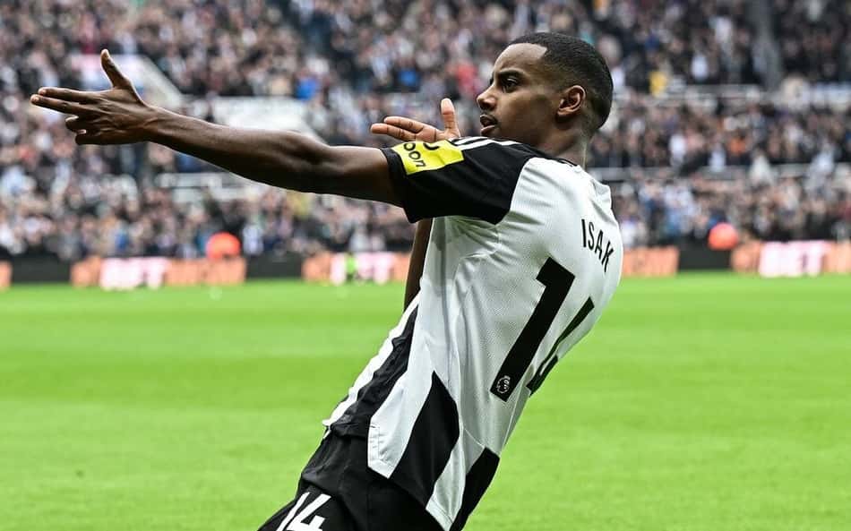 Próximo artilheiro do Liverpool? Isak fica de fora da pré-temporada do Newcastle