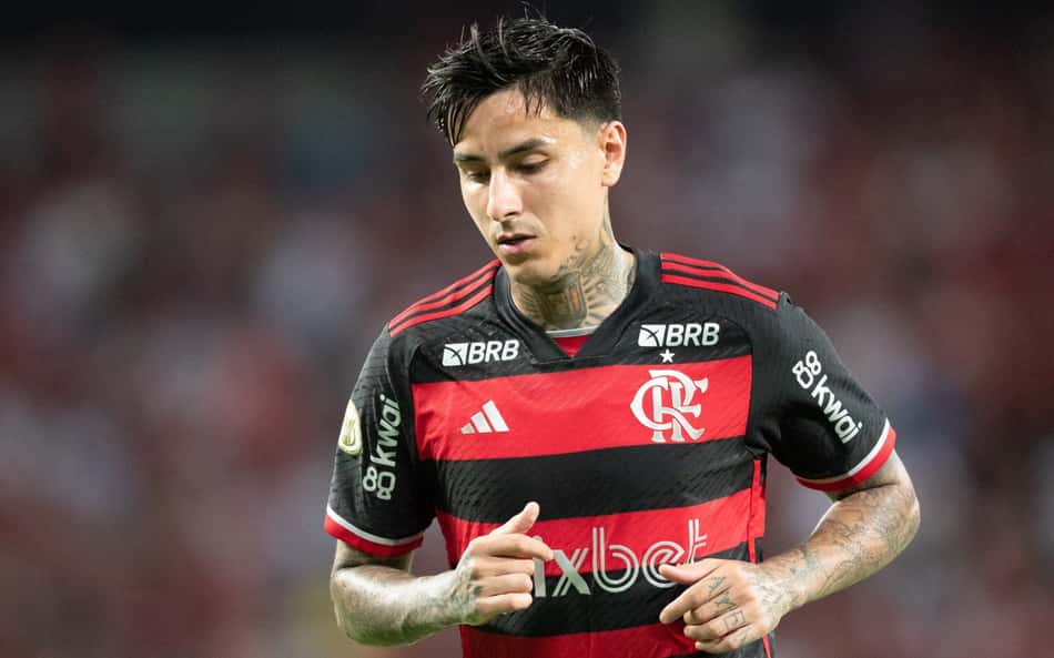 Flamengo informa que Erick Pulgar passará por cirurgia no pé direito