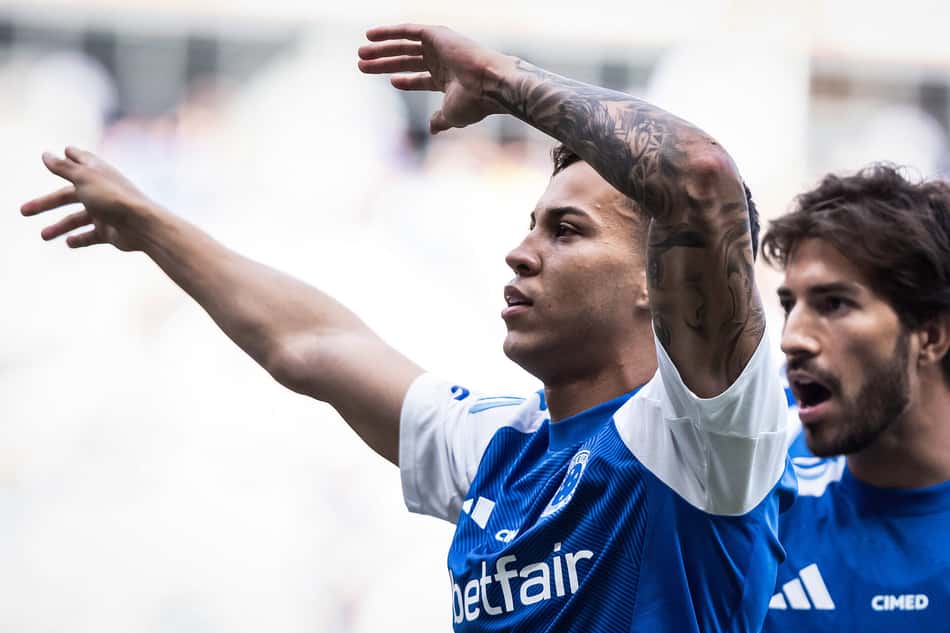 Kaio Jorge comemora seu gol contra o Ceará