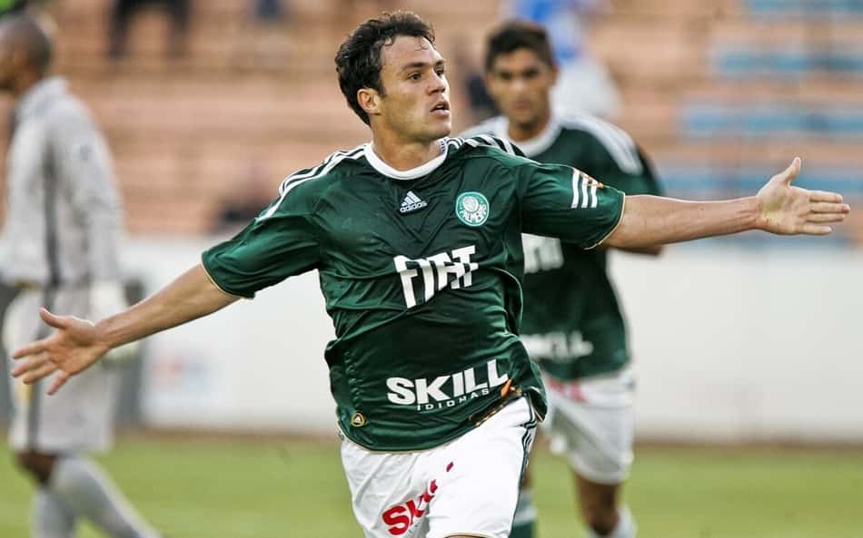Por onde anda Kleber Gladiador, ex-atacante de São Paulo, Palmeiras e Cruzeiro?
