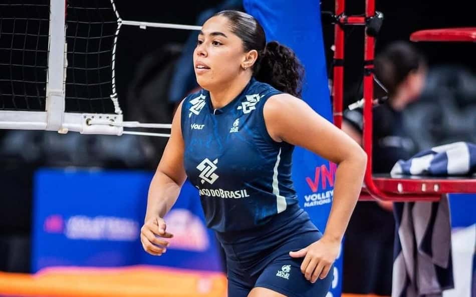 Destaque do Brasil na VNL renova com clube da Superliga