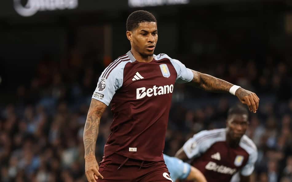 Marcus Rashford pelo Aston Villa