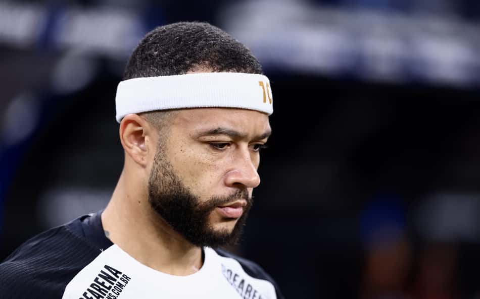 Corinthians em crise? Imprensa internacional aponta 'tensão máxima' sobre Memphis