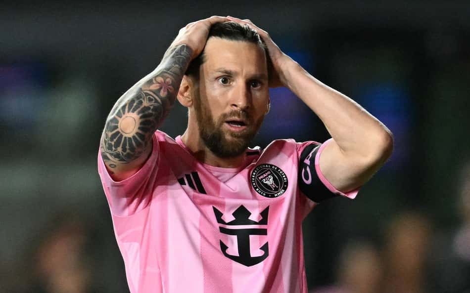 Messi presta homenagem a Diogo Jota após morte do atacante: 'QEPD'