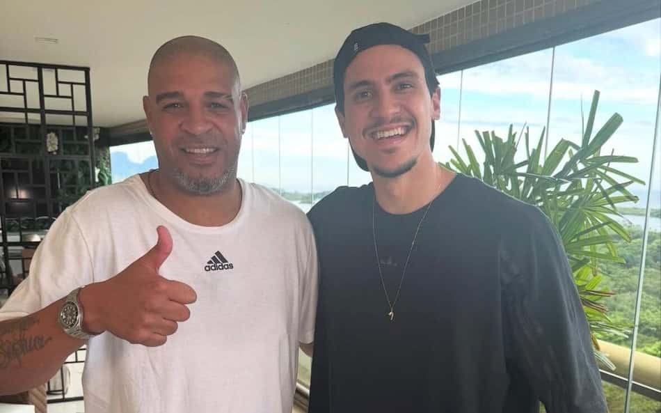 De ídolo para ídolo: Adriano Imperador manda recado para Pedro, do Flamengo