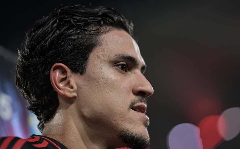 Jornal destaca polêmica no Flamengo: 'Guerra entre Filipe Luís e Pedro termina'