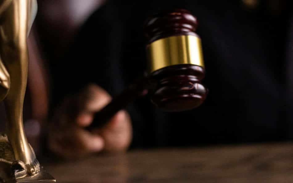 Gigante europeu é processado por ex-jogador por 'problema médico'