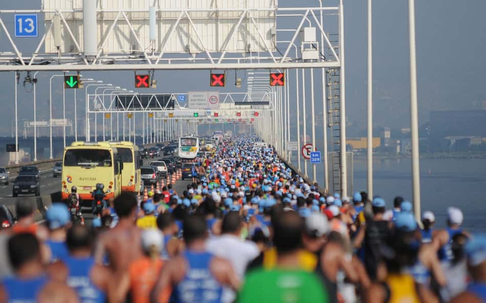 De volta após 12 anos, Desafio da Ponte Rio-Niterói apresenta medalha; veja