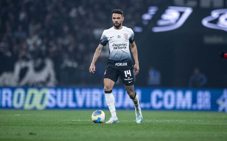 raniele_durante_jogo_do_corinthians_contra_o_red_ljls_Easy-Resize.com (1)