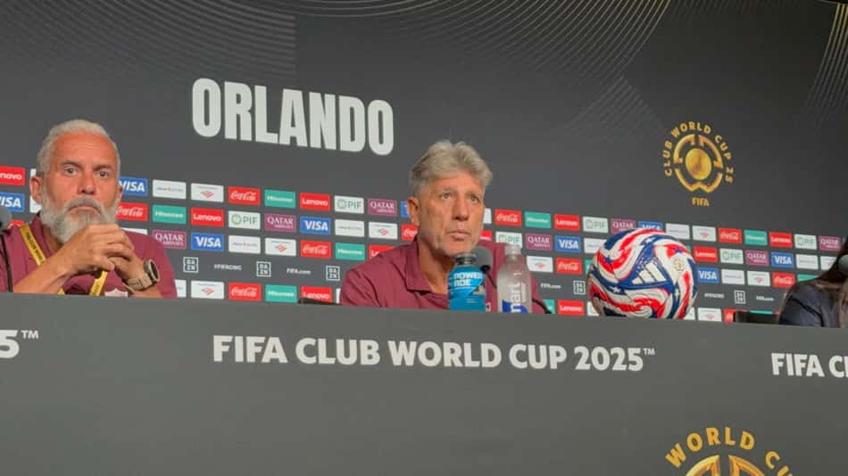 Renato Gaúcho em coletiva de imprensa antes de Fluminense x Al Hilal (Foto: Sharon Prais/Lance!)