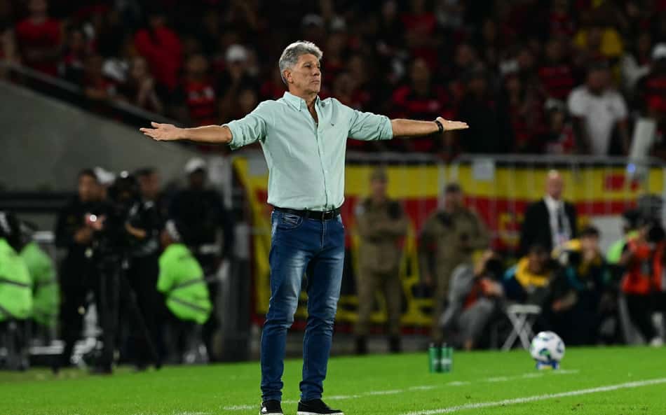 Renato busca 'equilíbrio' após Fluminense perder 3º jogo seguido