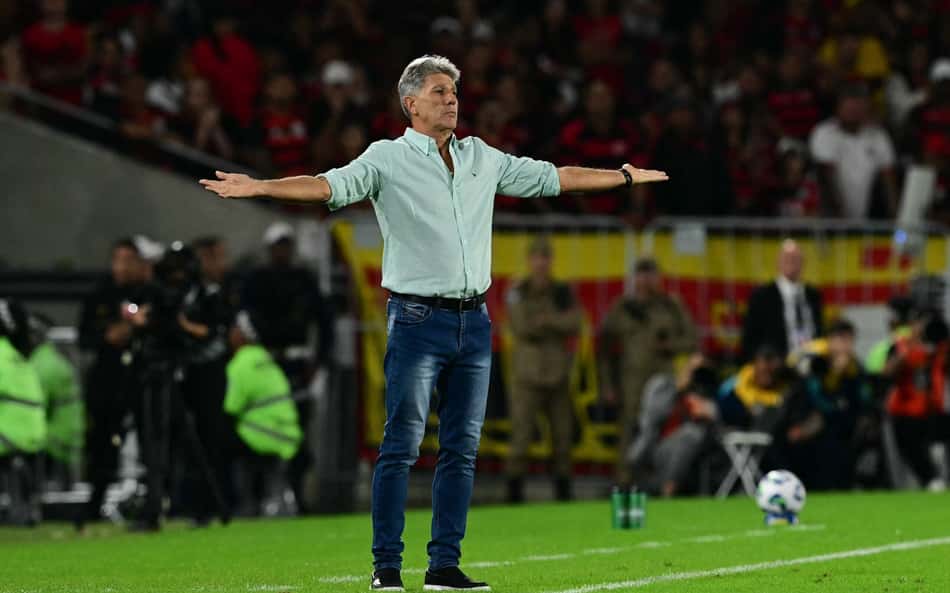 'Muito satisfeito': Renato analisa derrota do Fluminense para o Flamengo no clássico