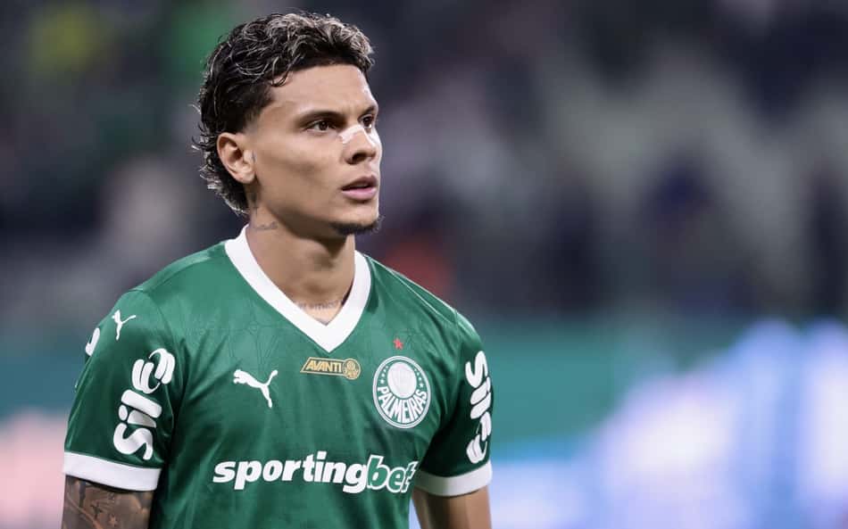 Richard Ríos, volante do Palmeiras, no jogo contra o Mirassol