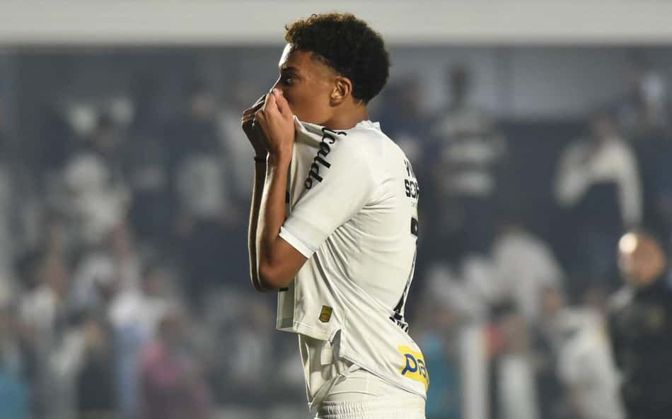 'Santos protege Robinho Jr', diz jornal espanhol sobre renovação