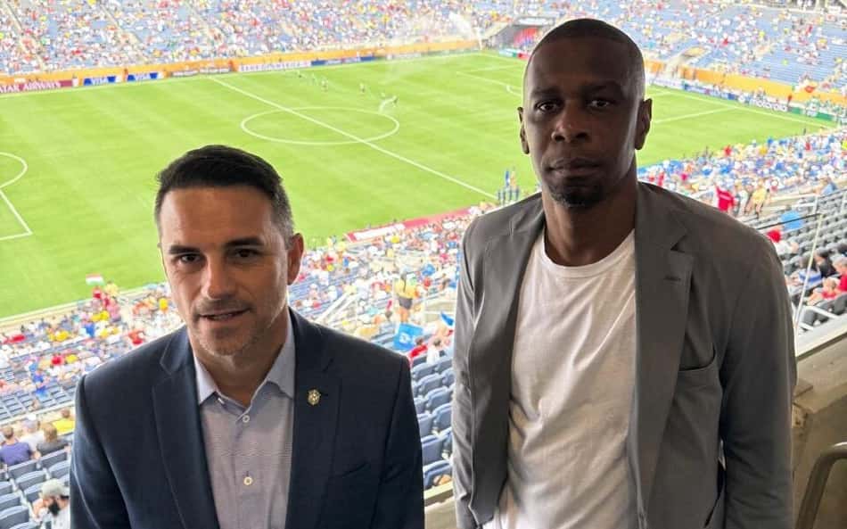 Comissão técnica da Seleção assiste à classificação do Fluminense no Mundial