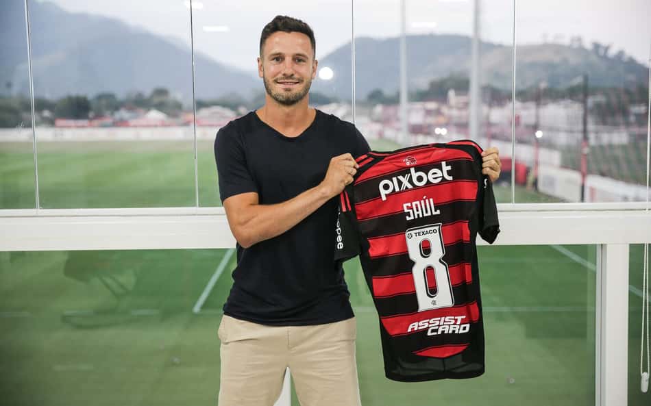 Saúl manda recado a ex-alvo do Flamengo: 'Talento sem trabalho não é nada'