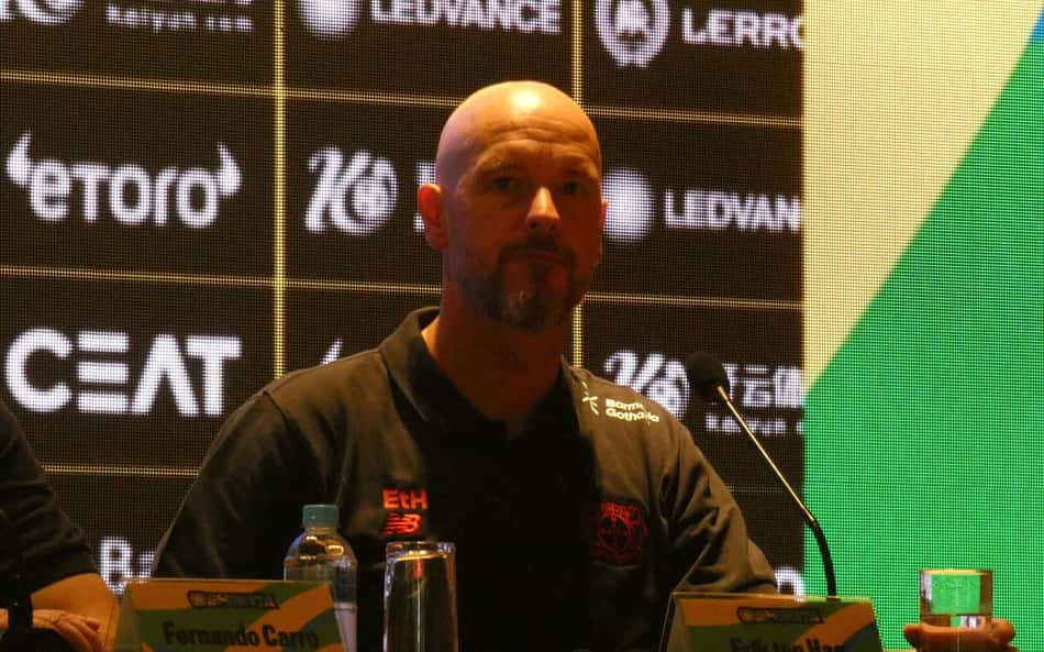 Erik ten Hag comenta interesse da Arábia Saudita em destaque do Leverkusen