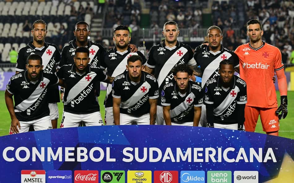 Torcedores do Vasco elegem culpado por eliminação na Sul-Americana: 'Na conta dele'