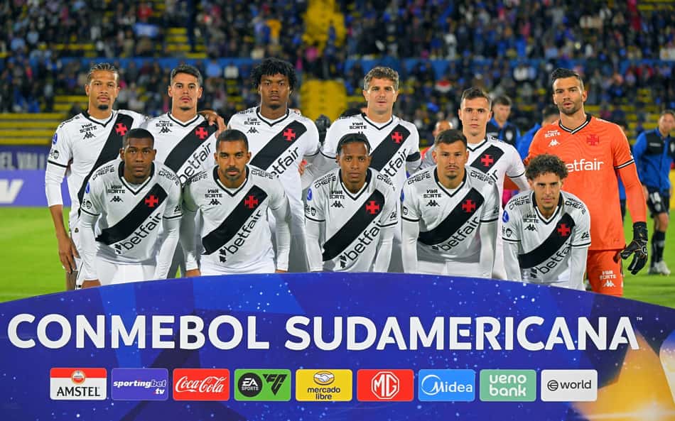 Vasco foi goleado pelo Del Valle na Sul-Americana (Foto: Rodrigo BUENDIA/AFP)