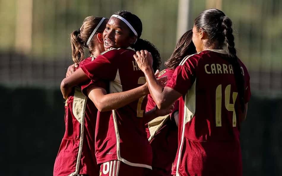 Venezuela aposta em craque do Corinthians e  técnico brasileiro para surpreender na Copa América Feminina