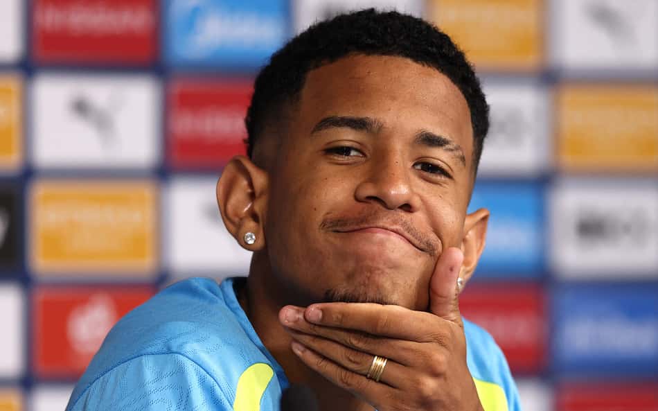 Rival do City na Premier League negocia contratação de Savinho
