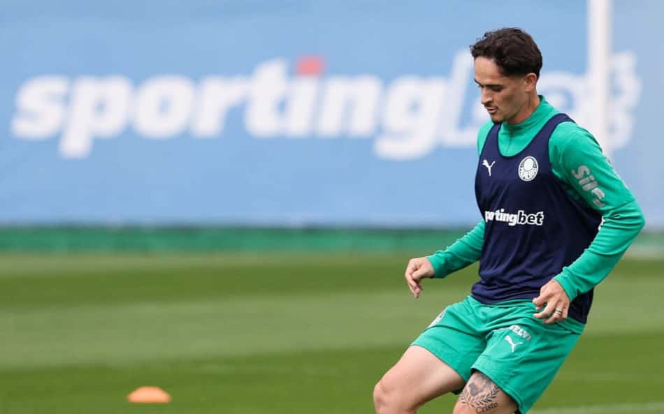 Palmeiras retorna aos treinos com novidade e atualiza quadro físico de zagueiros