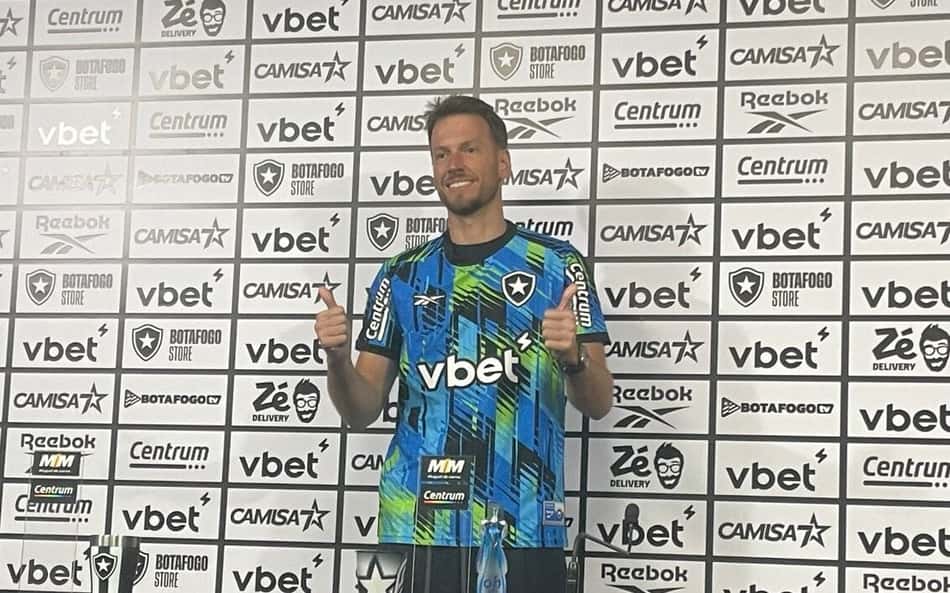 Com novidades no gol, Botafogo revela relacionados para jogo contra a LDU