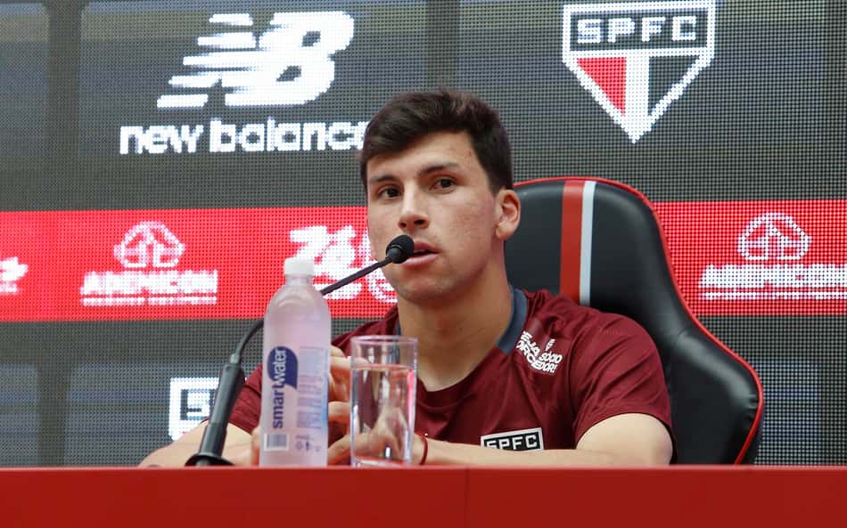 Jogador do São Paulo é convocado por seleção do Chile e enfrentará o Brasil