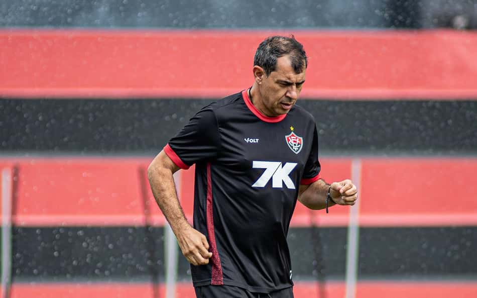 Veja a provável escalação, dúvidas e desfalques do Vitória contra o São Paulo