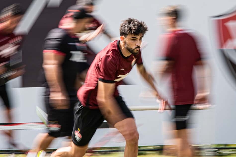 Rúben Ismael testa resistência em treino do Vitória (Foto: Victor Ferreira / EC Vitória)