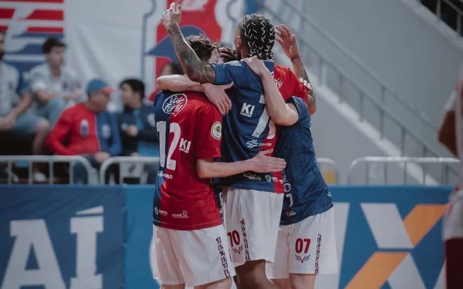 Paraná bate Criciúma pelo Brasileiro de Futsal; Lance! transmitiu com imagens