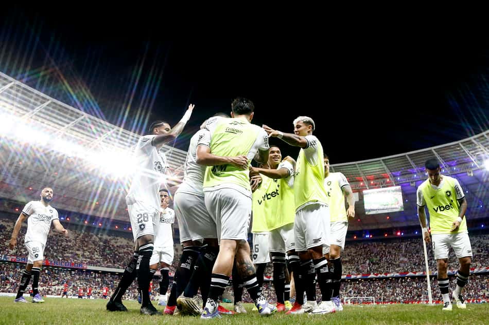 Jogadores do Botafogo comemorando gol contra o Fortaleza (Foto: Vítor Silva/Botafogo)