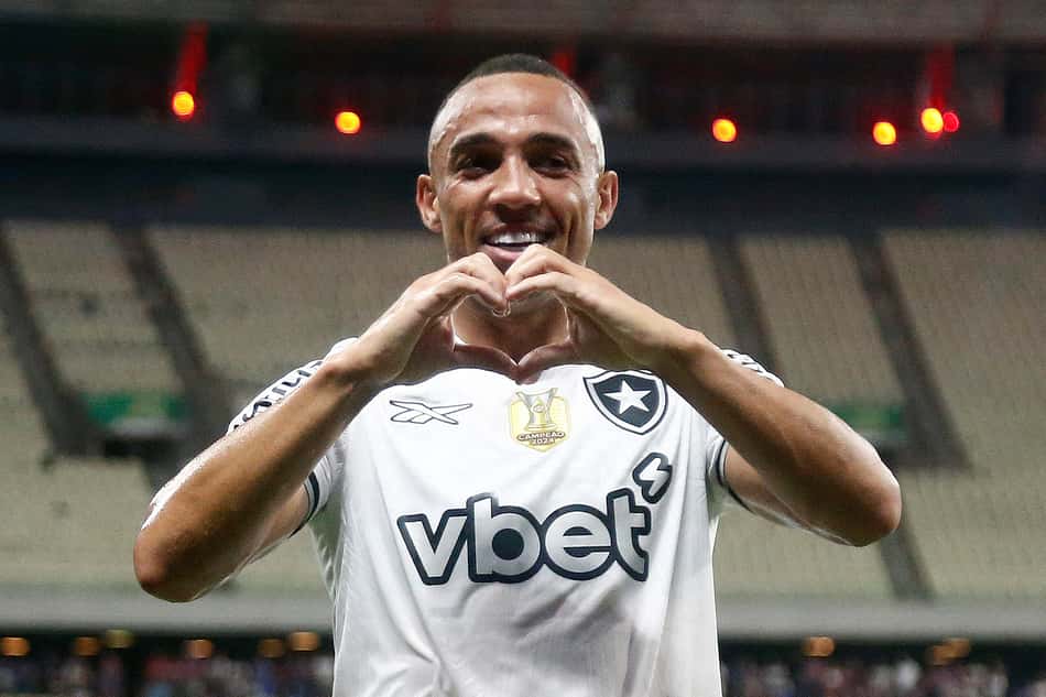 Marçal foi o destaque da goleada do Botafogo sobre o Fortaleza (Foto: Vítor Silva/Botafogo)