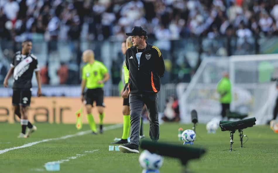 No Atlético-MG, Cuca fala sobre proposta para saída de Scarpa