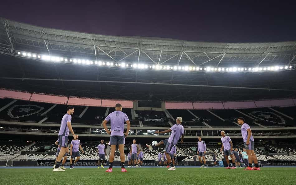 Botafogo em treino no Nilton Santos (Foto: Vítor Silva/Botafogo)