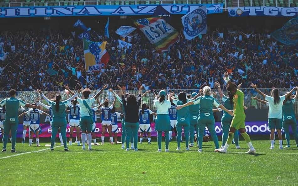 Jogo decisivo das Cabulosas já tem público superior a 10 mil torcedores