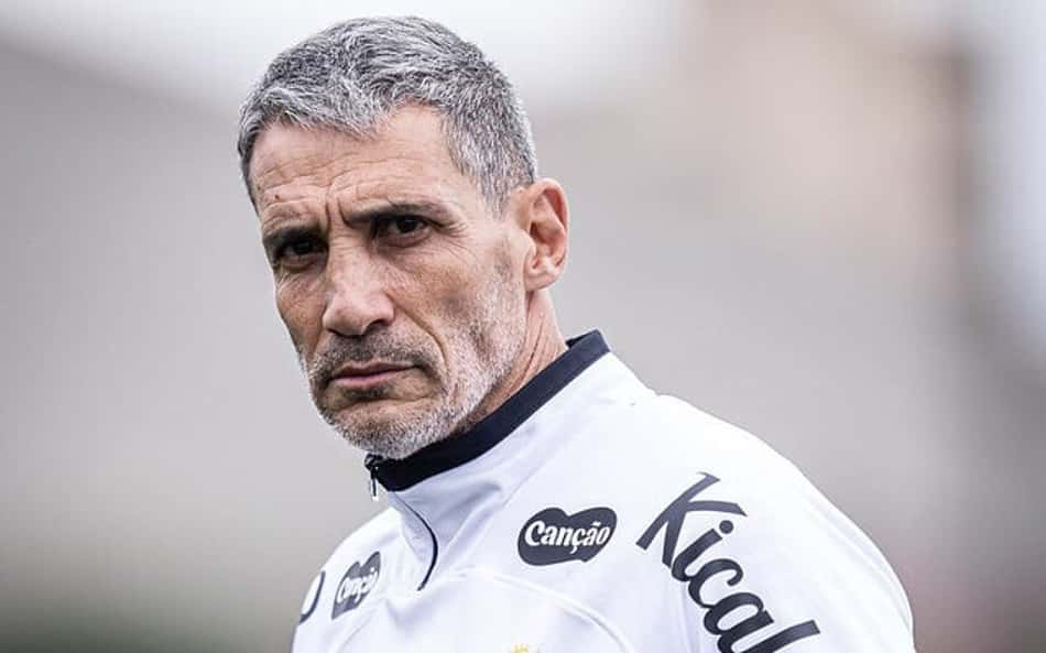 Vojvoda é regularizado no BID da CBF e pode estrear pelo Santos