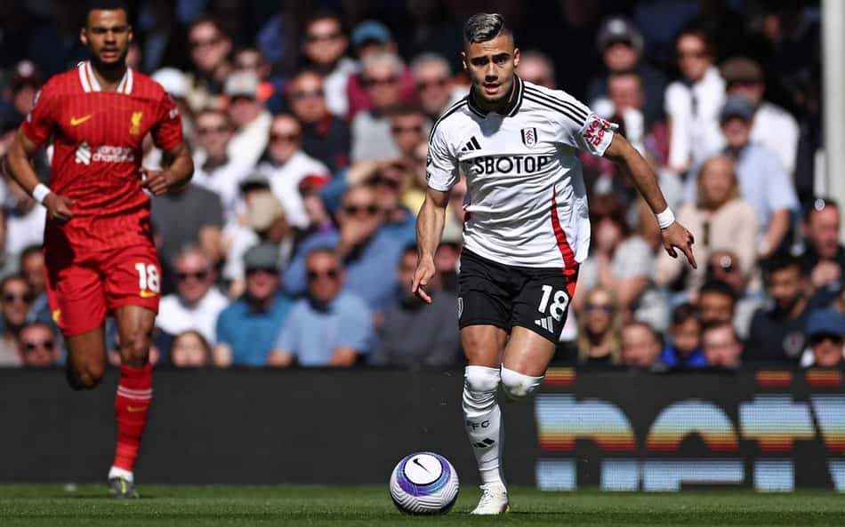 Contrato, vendas e busca por títulos: por que o Palmeiras reabriu conversas por Andreas Pereira